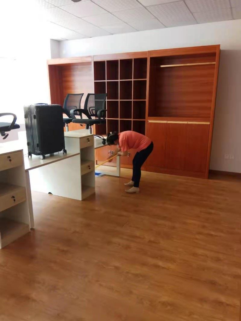 业务专业,准时可靠 深圳专业提供地板打蜡，办公地毯清洗