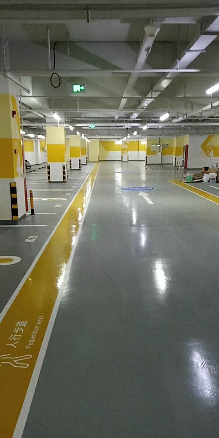 深圳宝安仓库地面清洁宝安新安物流园地坪地面清洗地板打蜡