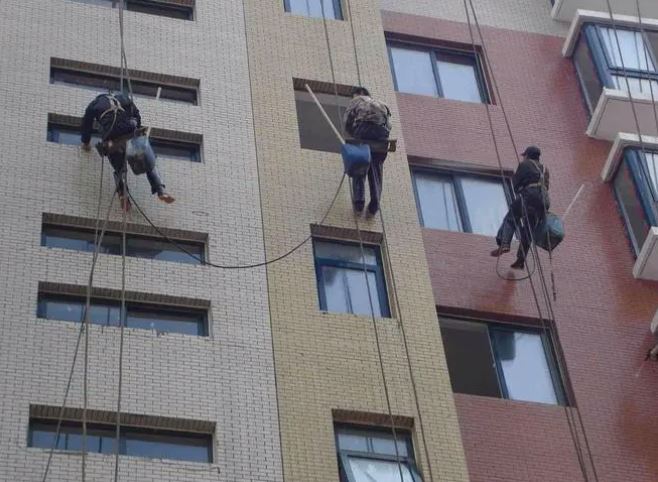 罗湖外墙玻璃窗清洗 写字楼保洁清洗 罗湖外墙清洗