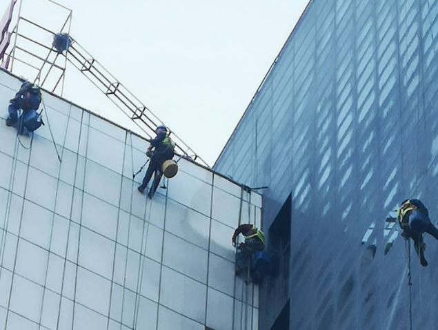 罗湖外墙玻璃窗清洗 写字楼保洁清洗 罗湖外墙清洗