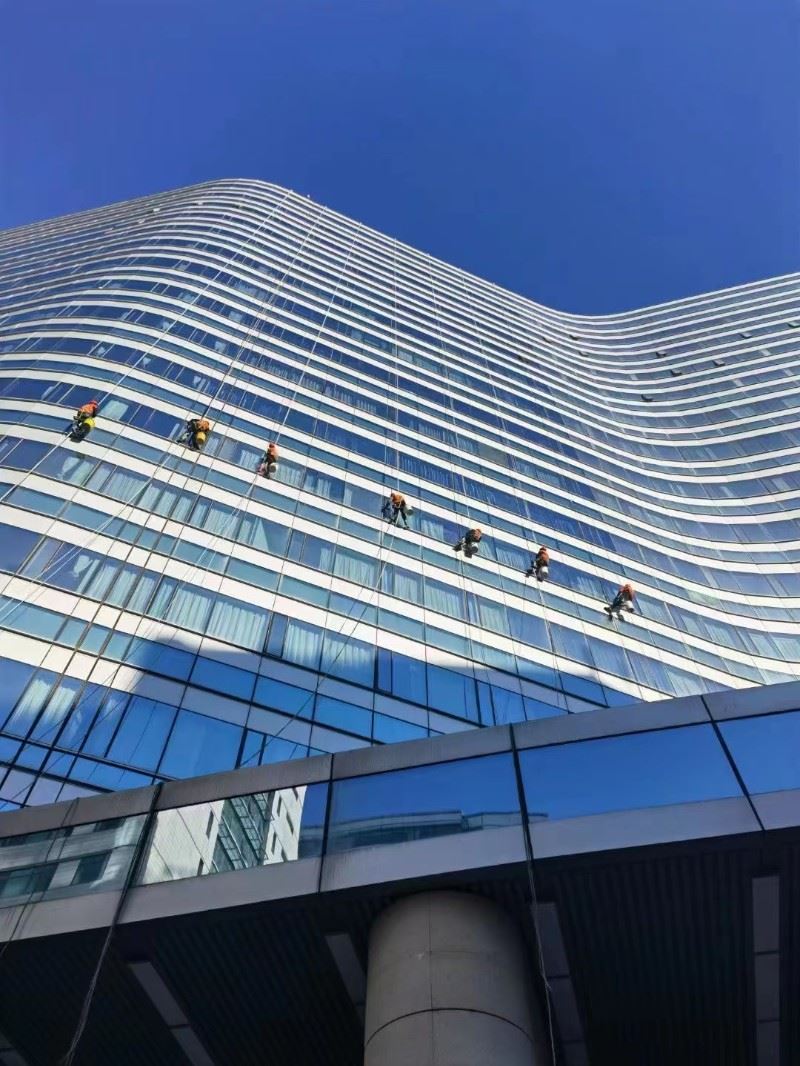 深圳宝安外墙清洁公司服务联系电话