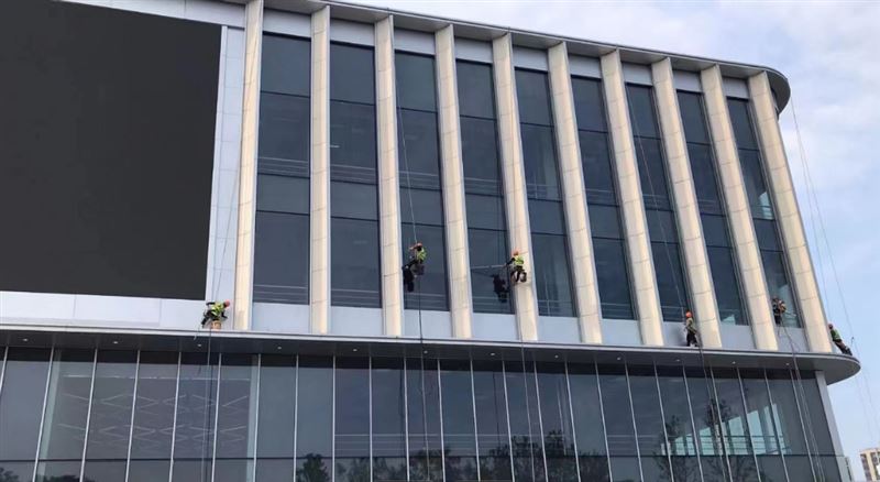 深圳宝安外墙清洁公司服务联系电话