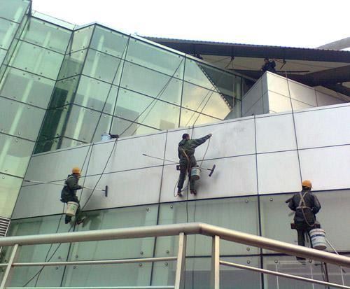 深圳福田专业外墙清洗 外墙玻璃清洗