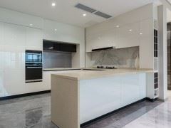 工装精于深圳商店超市装修